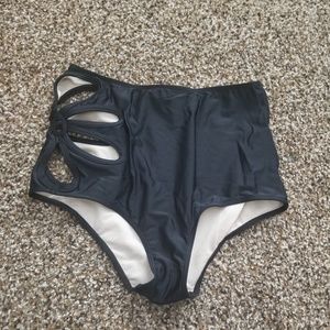 Kortni jeane floral cut out bottoms